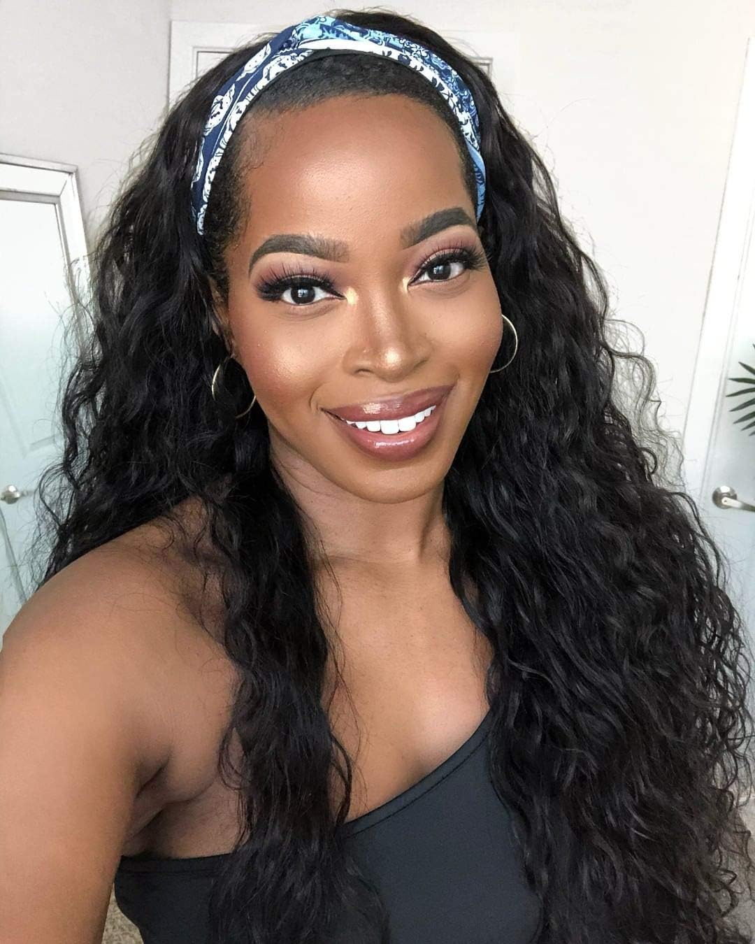 Curly Headband Wig, Beginner Friendly Wear and Go Glueless Wig with Headband Attached, Heat-resistant Soft Synthetic Hair As Human Hair, Water Wave Half Wigs for Black Women (Natural Black, 18 Inch)