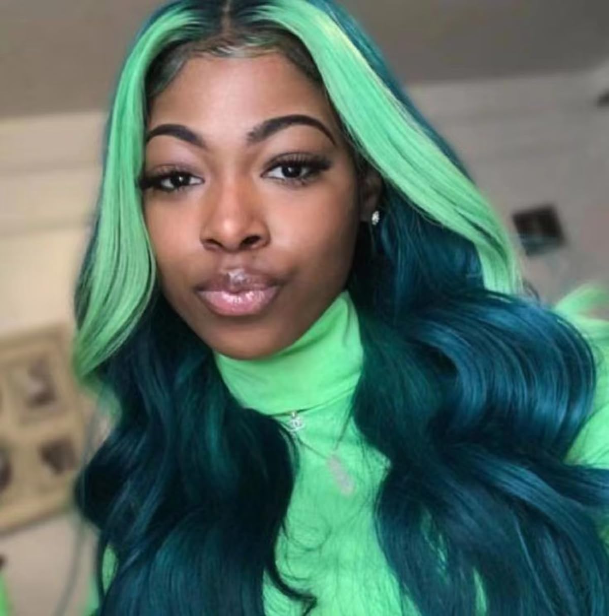 SISIFIRE Highlight Long Deep Wave Wigs for Women Long Curly Small Lace Front Wig Synthetic Heat Resistant Fiber Middle Part Wigs for Halloween Cosplay Christmas Wigs