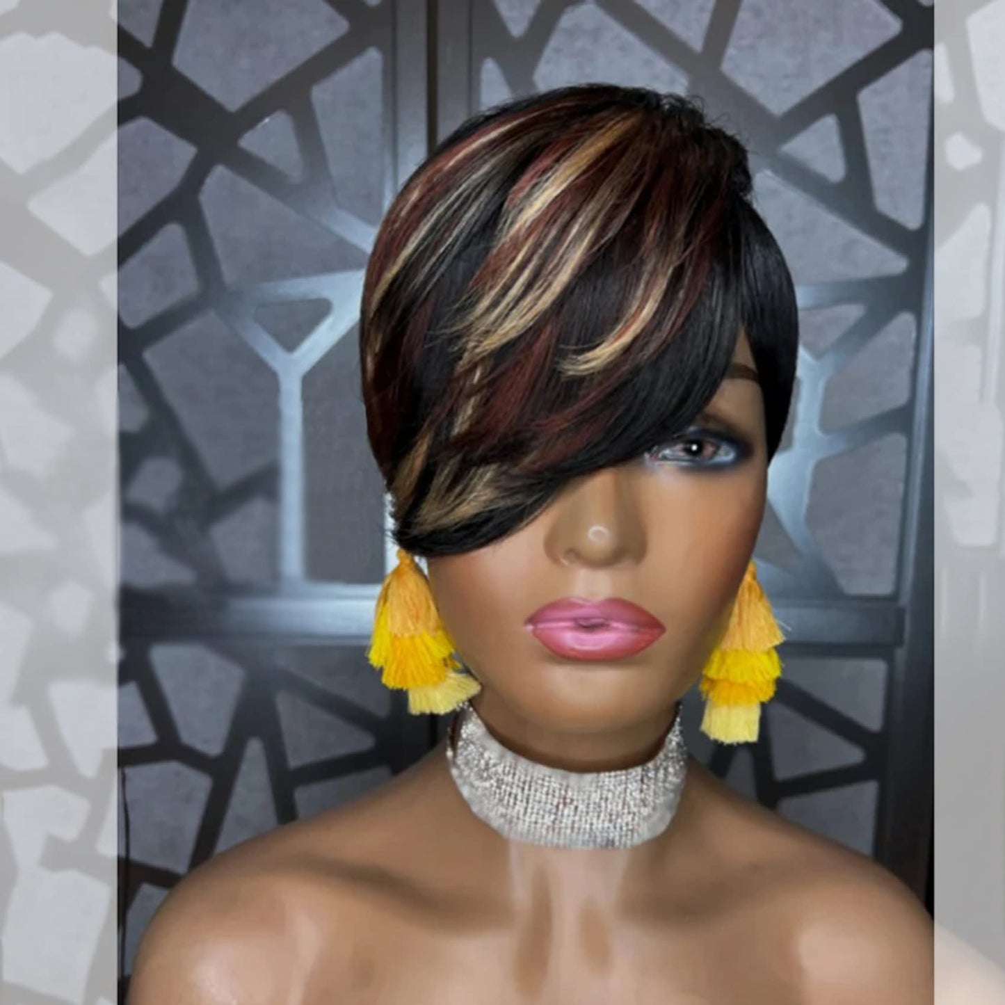 QiaQiaRing 10A Pixie Cut Wigs for Black Women Side Part 1b/33/27 Daily Use Color Short Layered Pixie Cut Human Hair Wigs With Bangs Brazilian Virgin Straight Human Hair (1b/33/27)